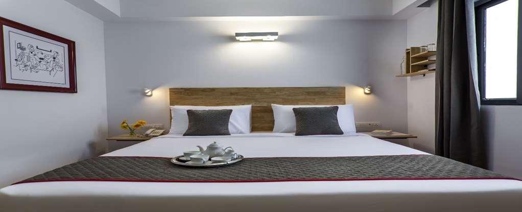 Oyo Townhouse 5 Jubilee Hills Hotel Haidarábád Szoba fotó