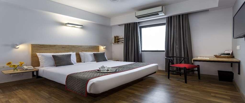 Oyo Townhouse 5 Jubilee Hills Hotel Haidarábád Szoba fotó